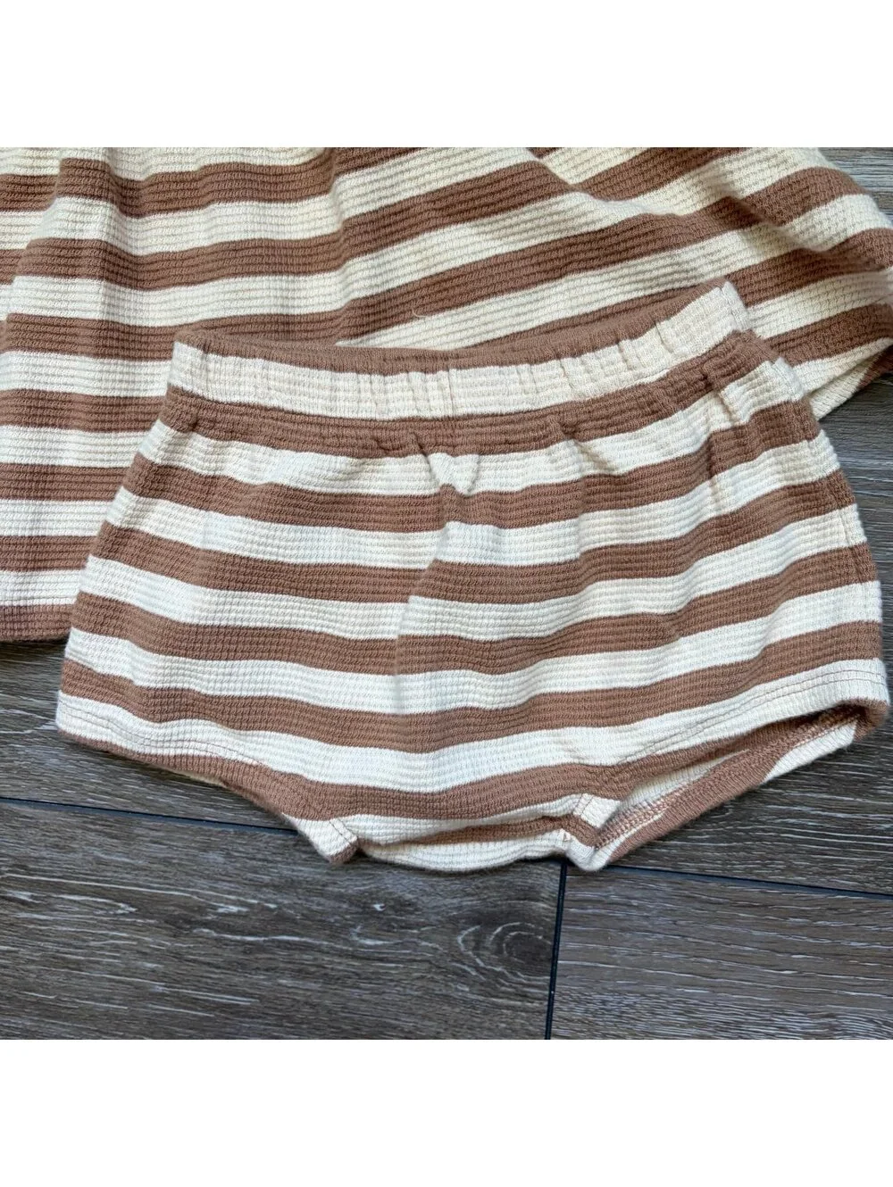 Quincy Mae Darla waffle-knit dress and bloomer set